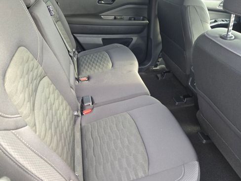 New 2026 Nissan Pathfinder SV image 10