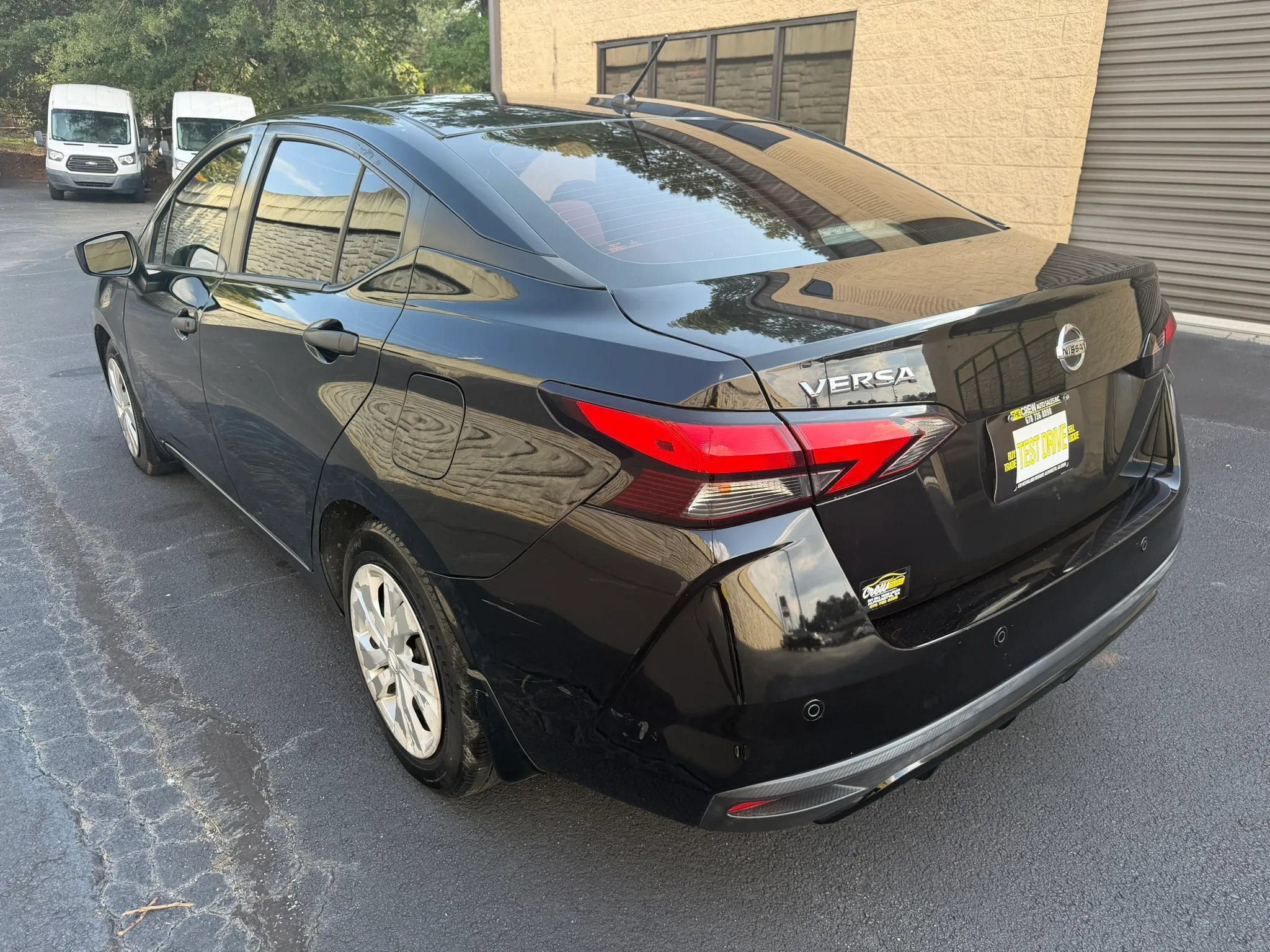 Used 2021 Nissan Versa S FWD image 10