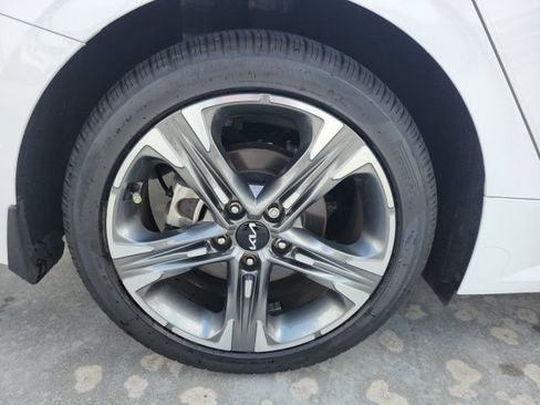 Used 2024 Kia K5 EX w/ EX Premium Package FWD image 5
