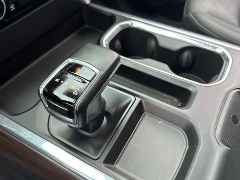 Used 2024 GMC Sierra 1500 SLT w/ SLT Premium Plus Package image 27