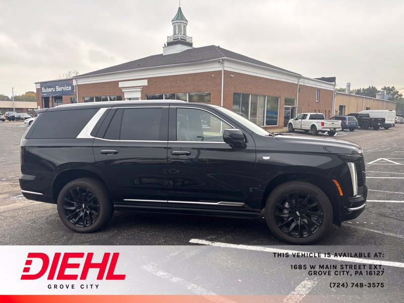 Used 2025 Cadillac Escalade Premium Luxury w/ Touring Package AWD/4WD image 4