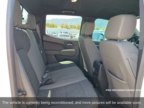 Used 2024 Chevrolet Colorado ZR2 w/ Technology Package AWD/4WD image 13