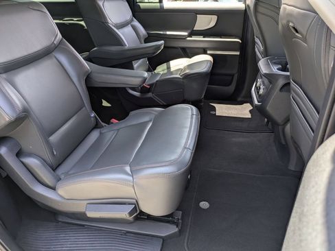 Used 2025 Ford Expedition Max Active AWD/4WD image 29