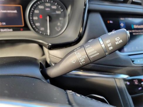 Used 2020 Cadillac XT5 Premium Luxury image 19