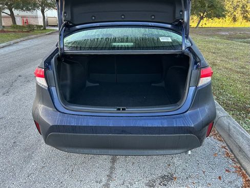 Certified 2025 Toyota Corolla LE image 10