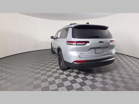 Used 2024 Jeep Grand Cherokee L Laredo AWD/4WD image 44
