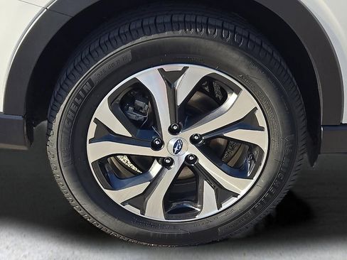 Used 2021 Subaru Outback Limited image 8