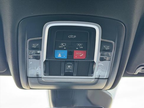 Used 2025 RAM 1500 Big Horn AWD/4WD image 18