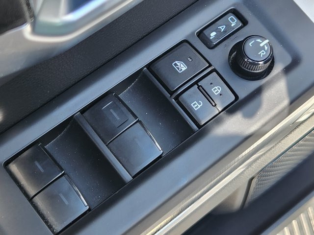 Used 2024 Toyota Tundra Platinum AWD/4WD image 22
