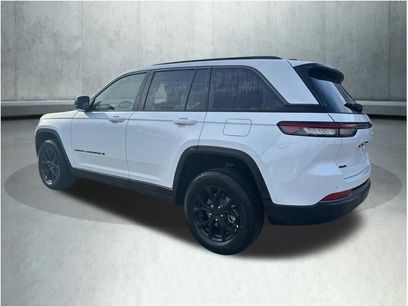 New 2026 Jeep Grand Cherokee Altitude