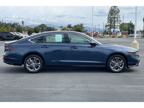 Certified 2025 Honda Accord EX-L image 7