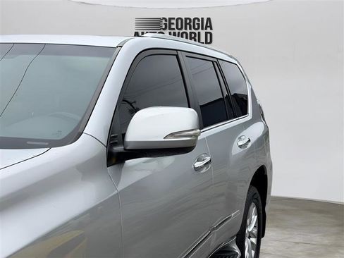 Used 2016 Lexus GX 460 w/ Premium Package AWD/4WD image 6