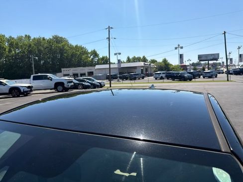 Used 2020 Hyundai Elantra SEL FWD image 14