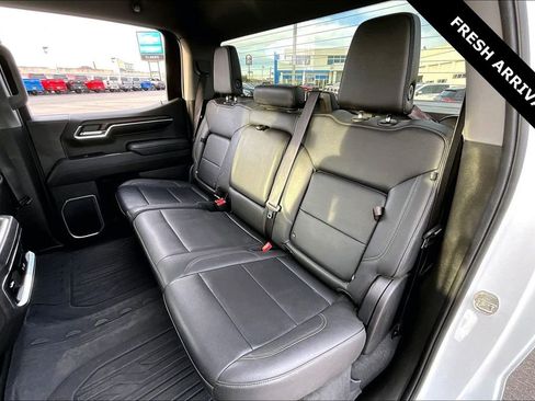 Used 2023 GMC Sierra 1500 SLT image 22