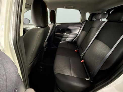 Used 2021 Mitsubishi Outlander Sport SE image 41