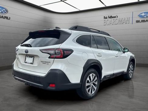 Used 2023 Subaru Outback Premium AWD/4WD image 5