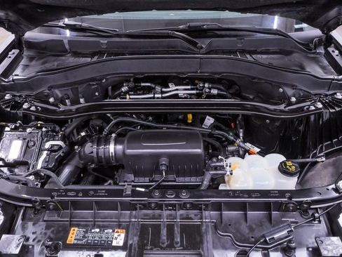 Used 2021 Ford Explorer Limited w/ Equipment Group 301A image 25