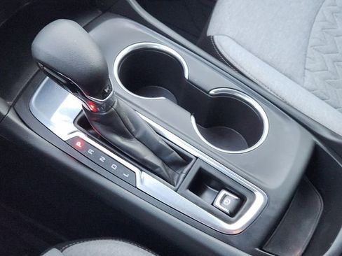 Used 2022 Chevrolet Equinox LS w/ LPO, Floor Liner Package FWD image 22