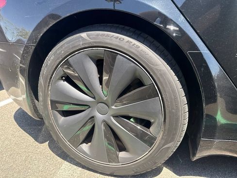 Used 2022 Tesla Model S AWD/4WD image 9