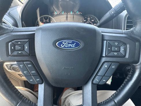 Used 2018 Ford F150 XLT w/ Equipment Group 302A Luxury AWD/4WD image 16