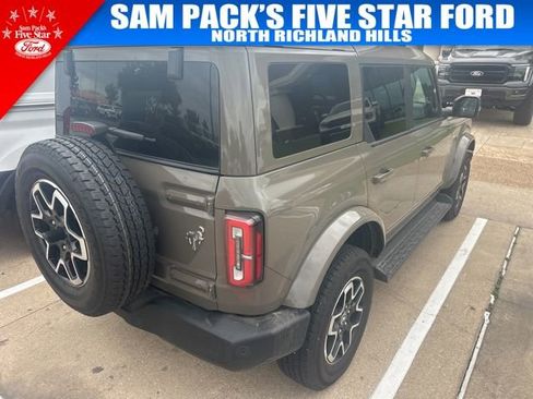 Used 2025 Ford Bronco Outer Banks AWD/4WD image 7