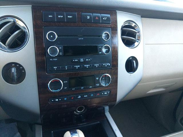 Used 2014 Ford Expedition EL XLT w/ Equipment Group 202A AWD/4WD image 22