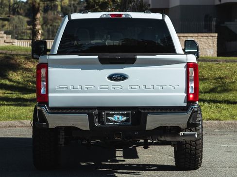 Used 2024 Ford F250 XLT w/ FX4 Off-Road Package image 12