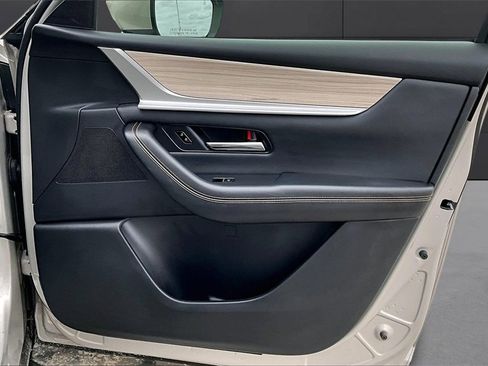 Certified 2025 MAZDA CX-90 3.3 Turbo w/ Preferred Package image 15