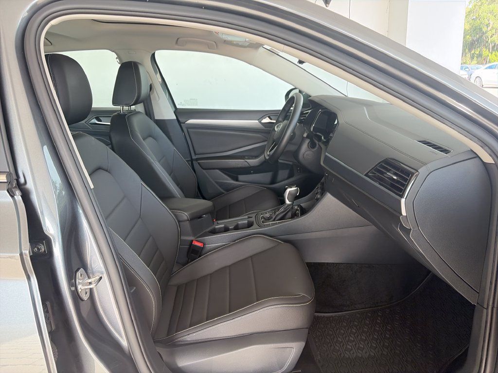 Certified 2024 Volkswagen Jetta SE FWD image 27