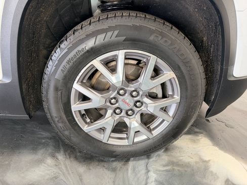 Used 2020 GMC Acadia SLT w/ LPO, Floor Liner Package FWD image 23