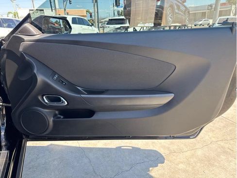 Used 2013 Chevrolet Camaro SS RWD image 19