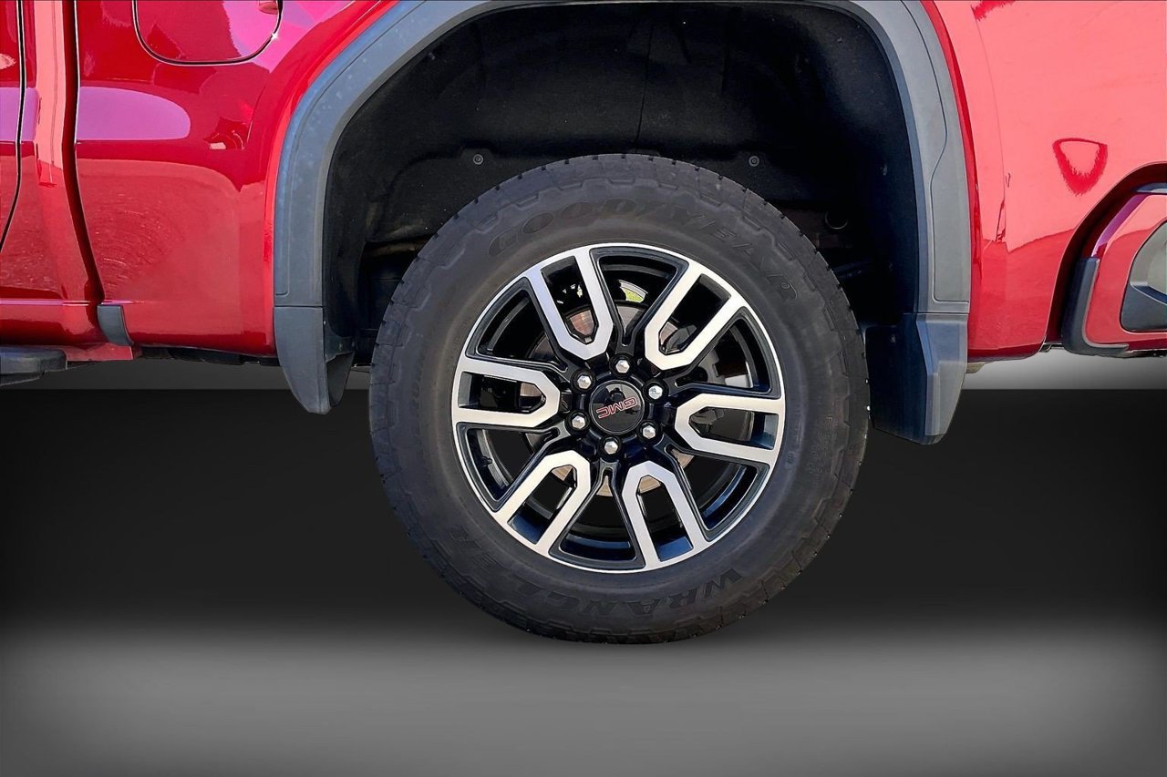 Used 2022 GMC Sierra 1500 AT4 w/ AT4 Premium Package AWD/4WD image 33