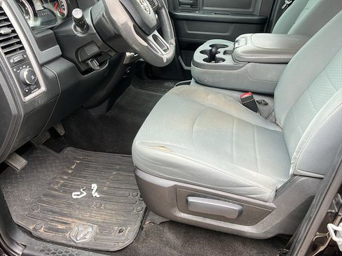 Used 2017 RAM 1500 Express image 16