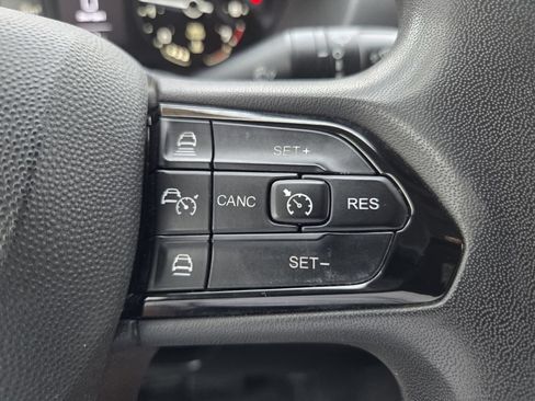 Used 2024 RAM ProMaster 2500 w/ Convenience Group FWD image 16