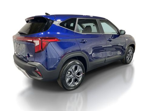 New 2026 Kia Seltos LX AWD/4WD image 4