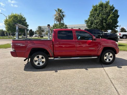 Used 2012 Toyota Tacoma PreRunner w/ TRD Sport Pkg RWD image 4