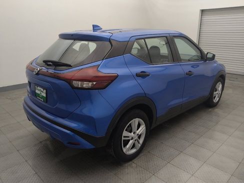 Used 2021 Nissan Kicks S image 9
