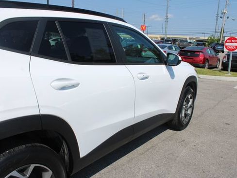 Used 2024 Chevrolet Trax LT w/ Driver Confidence Package FWD image 44