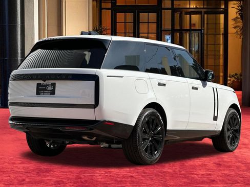 New 2026 Land Rover Range Rover SE image 10