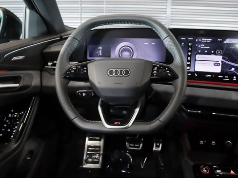 New 2027 Audi SQ6 e-tron Premium Plus AWD/4WD image 17