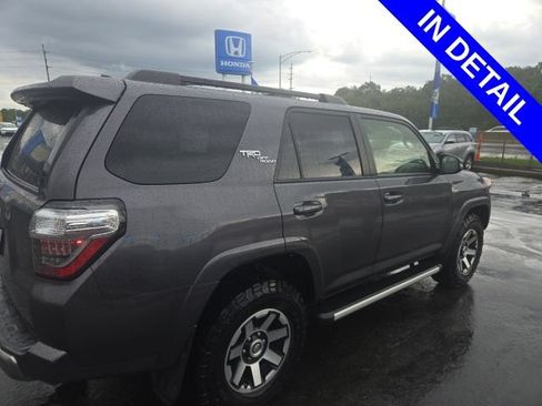 Used 2021 Toyota 4Runner TRD Off-Road Premium w/ Moonroof Package AWD/4WD image 4