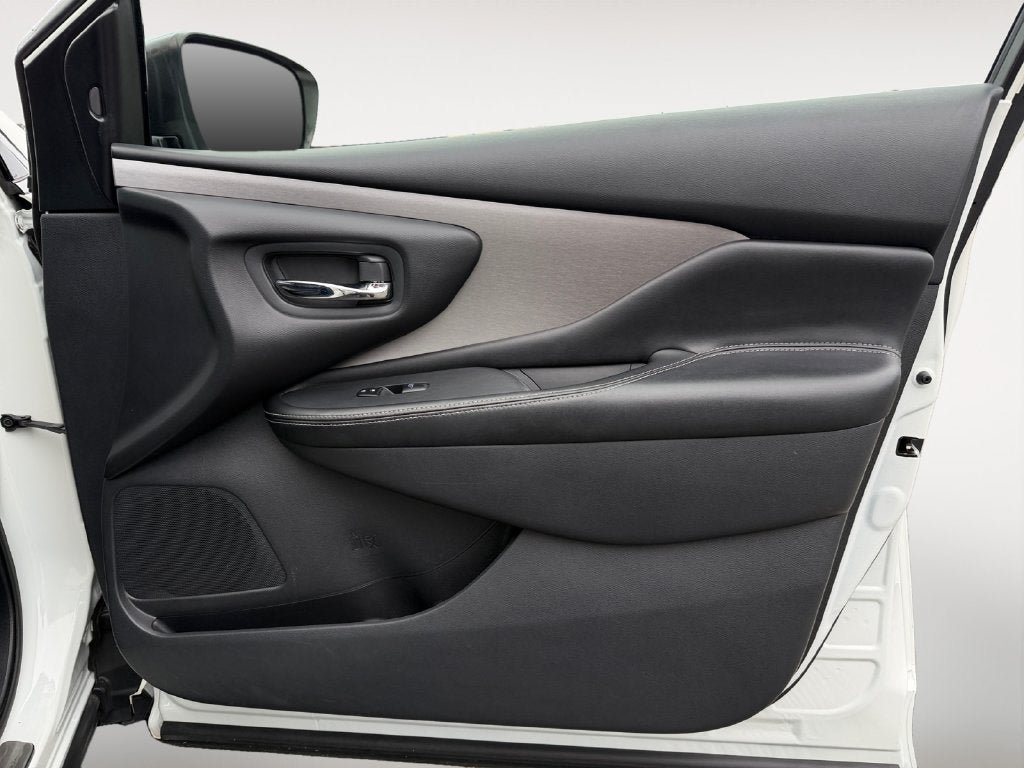 Used 2023 Nissan Murano SV w/ SV Midnight Edition Package FWD image 25