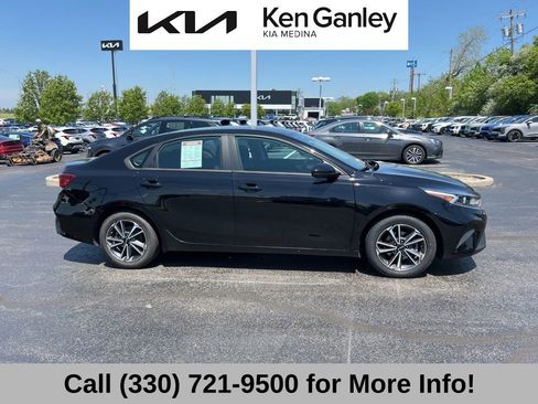 Used 2022 Kia Forte LXS FWD image 8