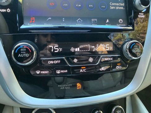 Used 2015 Nissan Murano Platinum w/ Platinum Technology Package image 20