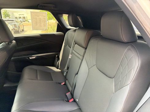 Used 2025 Lexus RX 350 Premium w/ Convenience Package FWD image 36
