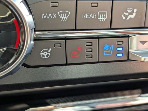 New 2026 Ford F250 Lariat w/ Black Appearance Package image 24