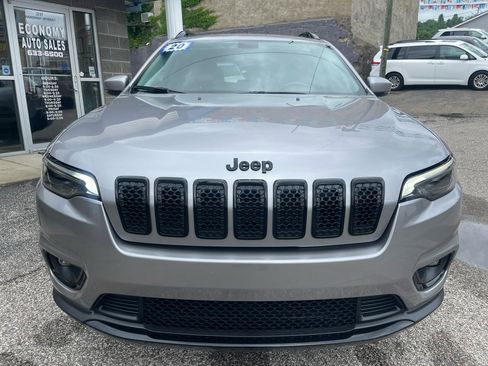 Used 2020 Jeep Cherokee Latitude Plus AWD/4WD image 2