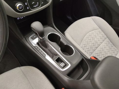 Used 2022 Chevrolet Equinox LS w/ LS Convenience Package image 26