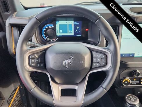 Used 2024 Ford Bronco Badlands image 29