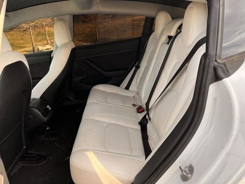 Used 2022 Tesla Model 3 Long Range image 28